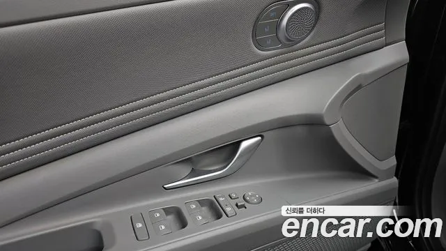 Hyundai AVANTE Avante (CN7) — Фото автомобиля 17
