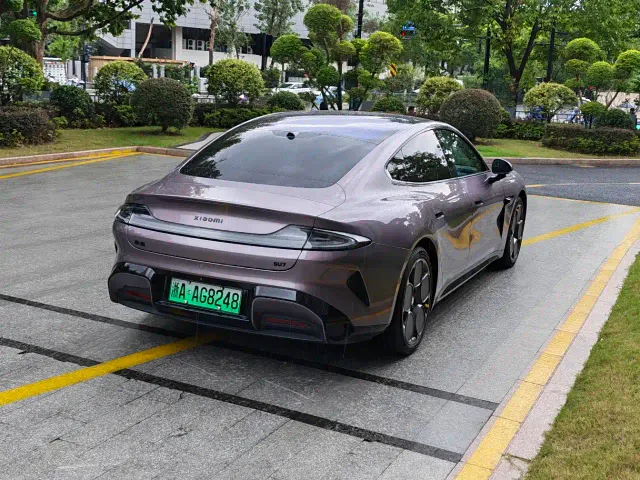 Xiaomi SU7 — Фото автомобиля 9