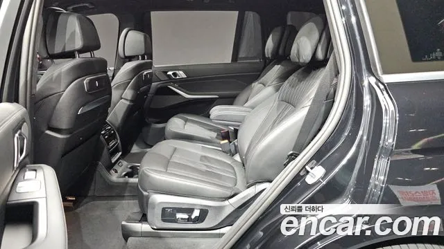 BMW X7 — Фото автомобиля 23