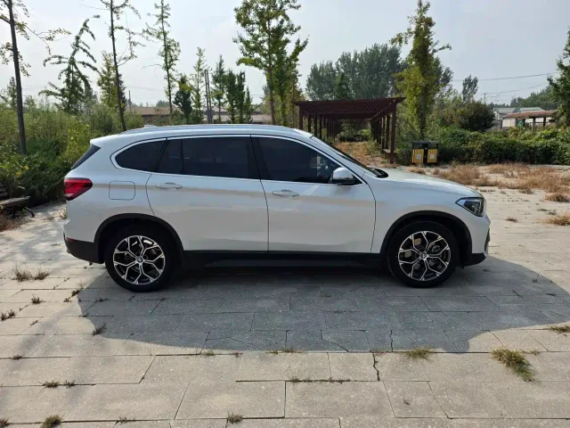 BMW X1 — Фото автомобиля 4