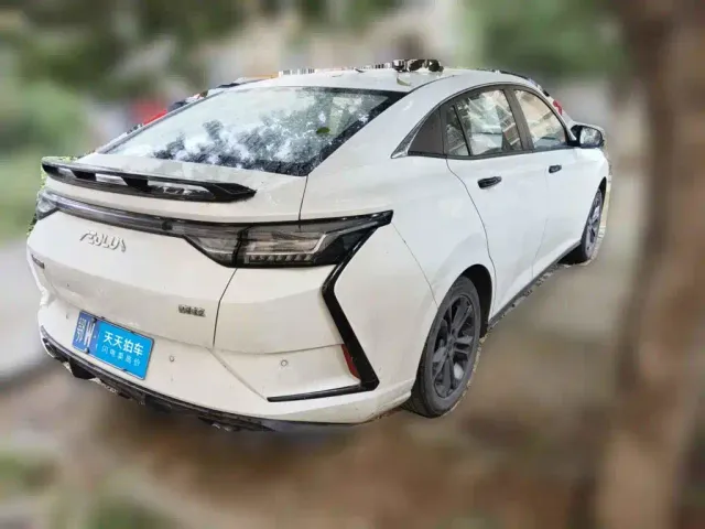 Dongfeng Yixuan — Фото автомобиля 2