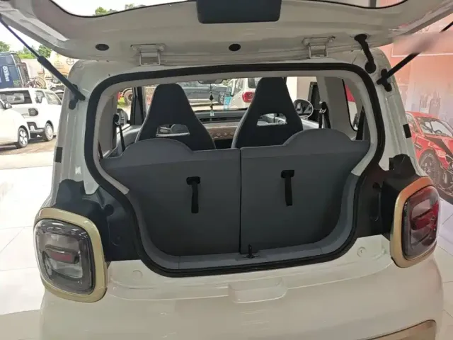 Besturn Bestune Pony 2025 222km Lightning Horse — Фото автомобиля 18