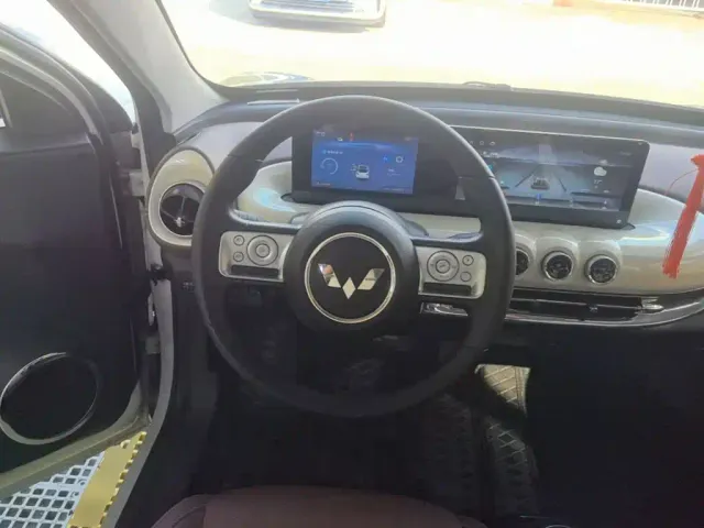 Wuling Bingo — Фото автомобиля 10