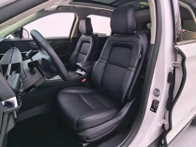 Lincoln Corsair — Фото автомобиля 20