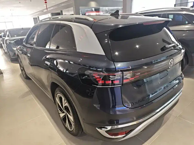 Volkswagen ID.6 Crozz — Фото автомобиля 4