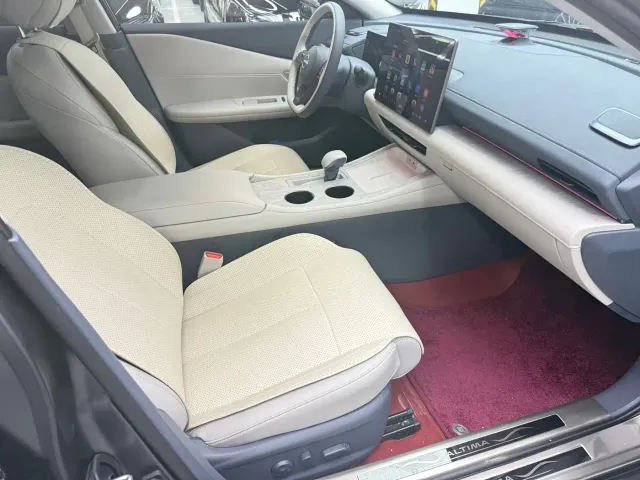 Nissan Teana — Фото автомобиля 6