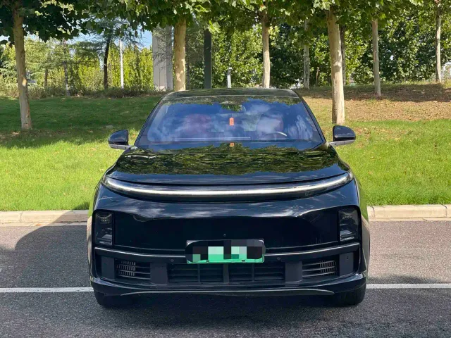 Li Auto L7 — Фото автомобиля 3