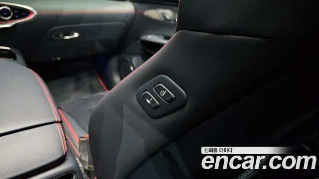 Genesis GV70 3.5T Бензин AWD — Фото автомобиля 25