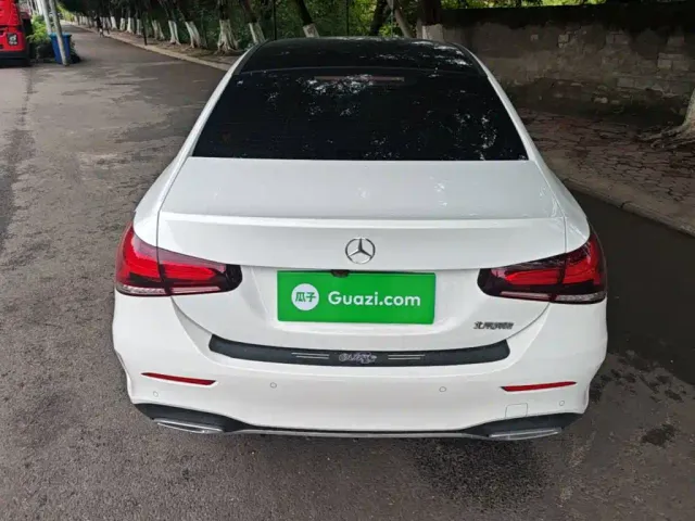 Mercedes-Benz Mercedes-Benz A-Class 2021 A 200 L Sport Sedan Dynamic Type — Фото автомобиля 5