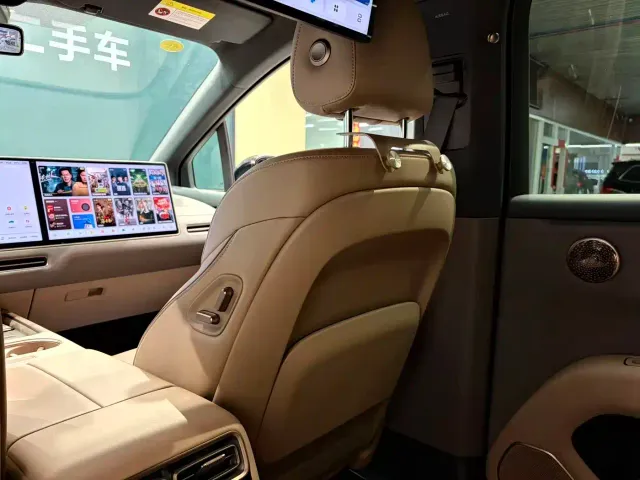 Li Auto i6 — Фото автомобиля 14