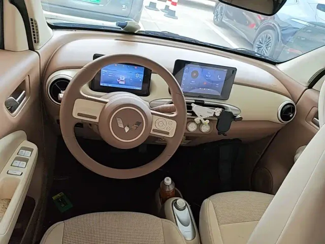 Wuling Hongguang Mini EV — Фото автомобиля 9