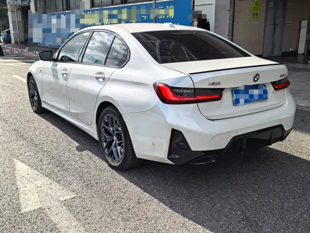 BMW 3 Series — Фото автомобиля 8