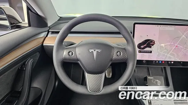 Tesla Model 3 — Фото автомобиля 19