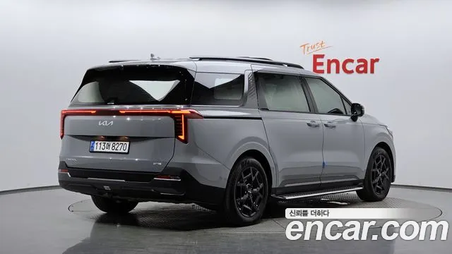 Фотография автомобиля — Kia Carnival Generation 4