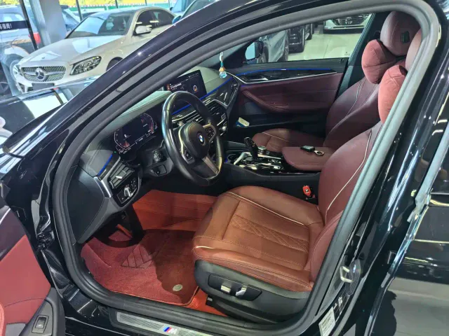 BMW 5 Series — Фото автомобиля 7