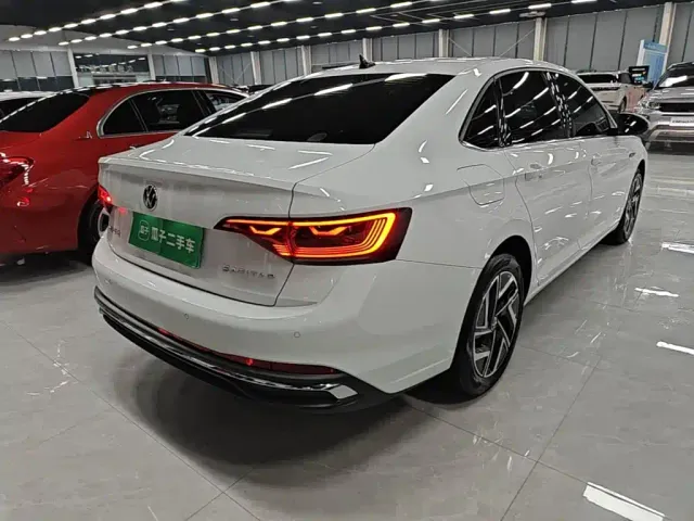 Volkswagen Sagitar — Фото автомобиля 6