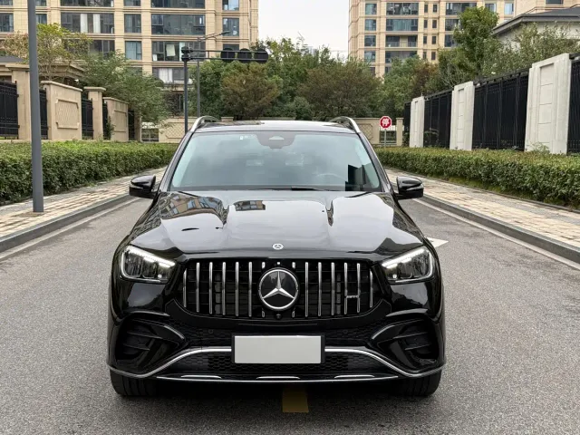Mercedes-Benz GLE-Class — Фото автомобиля 2