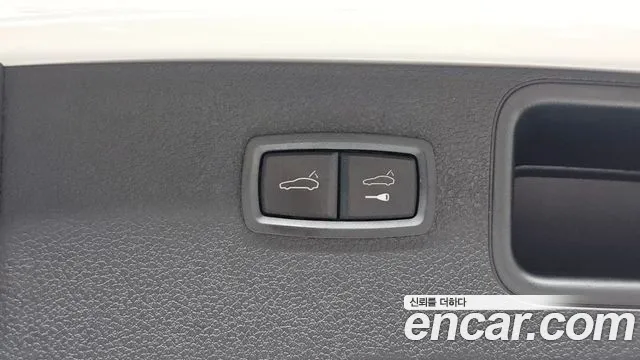 Porsche Macan — Фото автомобиля 30