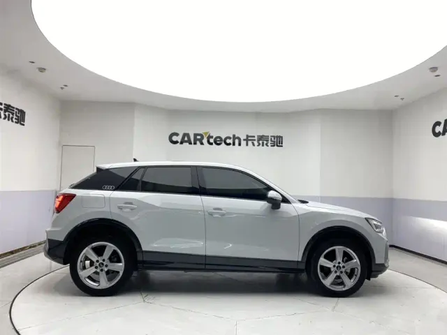 Audi Q2L — Фото автомобиля 4