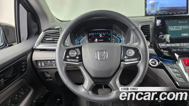 Honda Odyssey — Фото автомобиля 18