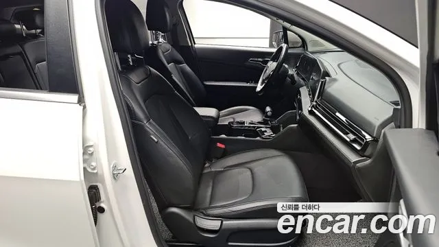 Kia Sportage Sportage 5-е поколение Бензин 1.6 турбо 2WD — Фото автомобиля 10