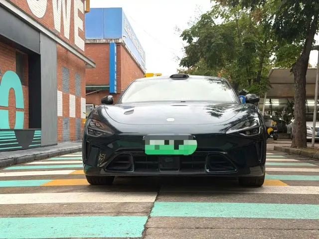 Xiaomi SU7 — Фото автомобиля 2