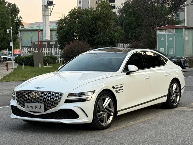 Фотография автомобиля — Genesis G80