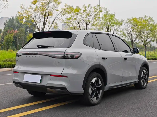 Geely Galaxy E5 — Фото автомобиля 9