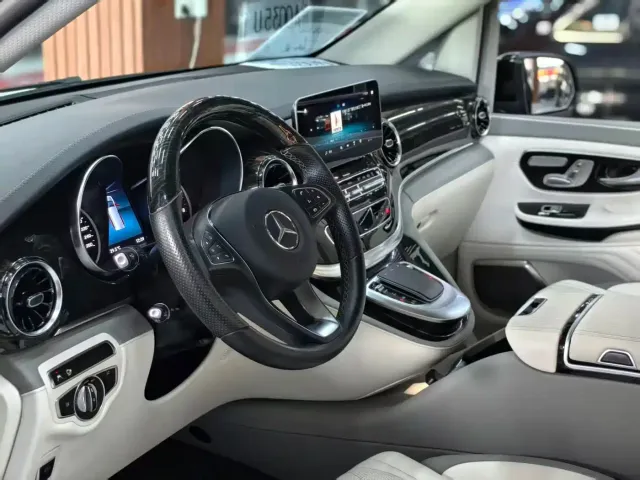 Mercedes-Benz V-Class — Фото автомобиля 8