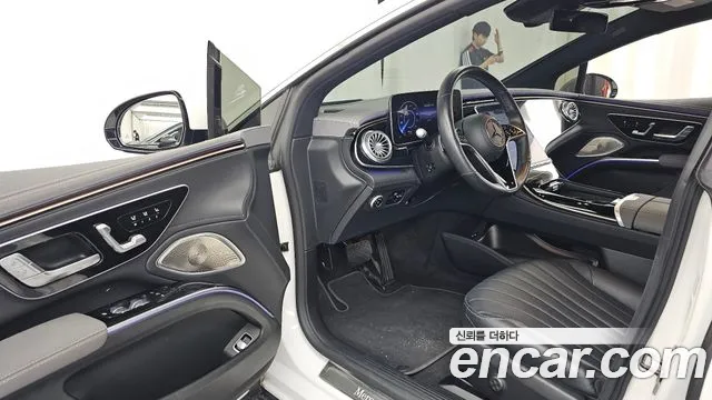 Mercedes-Benz EQS — Фото автомобиля 10