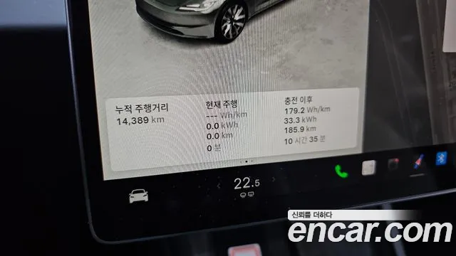 Tesla Model 3 — Фото автомобиля 8