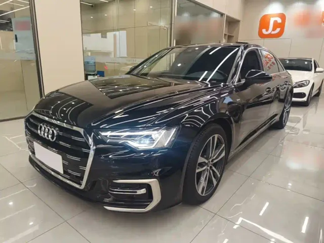 Фотография автомобиля — Audi A6L