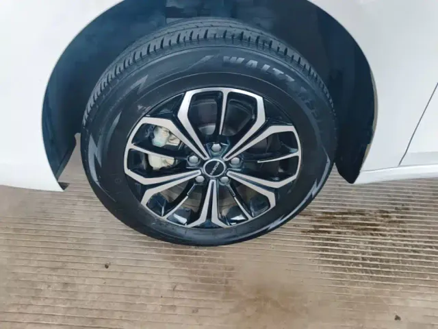 Roewe i6 MAX EV — Фото автомобиля 22