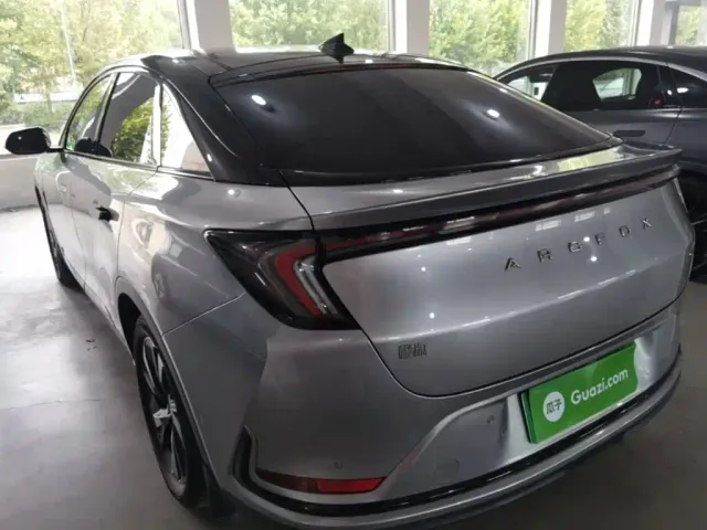 Arcfox Alpha S — Фото автомобиля 4