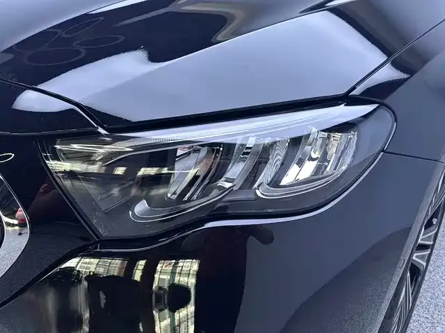 Mercedes-Benz E-Class — Фото автомобиля 15