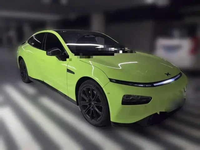 Xpeng P7 — Фото автомобиля 3
