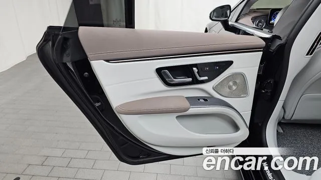 Mercedes-Benz EQS — Фото автомобиля 22