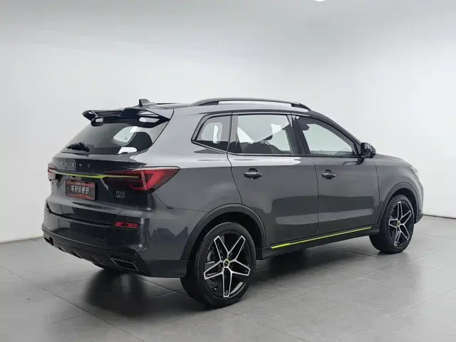 Roewe RX5 — Фото автомобиля 2