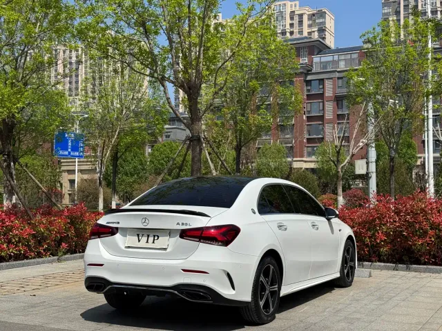 Mercedes-Benz A-Class — Фото автомобиля 16