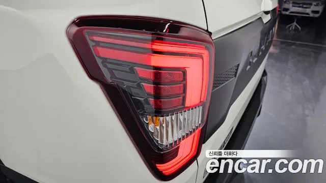 KG_Mobility_Ssangyong Rexton Новый Rexton Sport Khan Дизель 2.2 4WD — Фото автомобиля 23