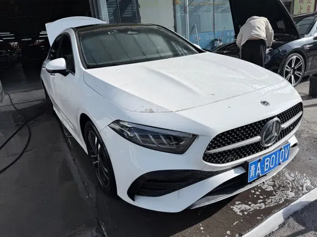 Mercedes-Benz A-Class — Фото автомобиля 3