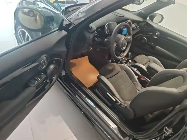 MINI Hatch — Фото автомобиля 15