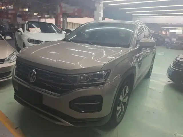 Фотография автомобиля — Volkswagen Tayron