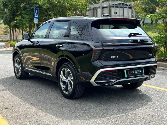 Hongqi HS3 PHEV — Фото автомобиля 12