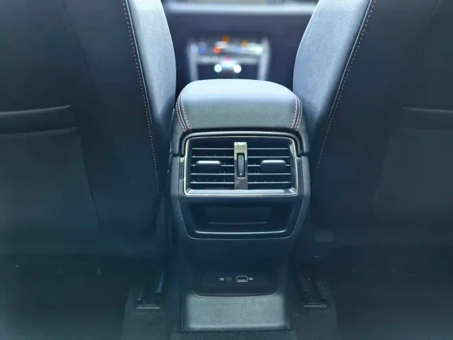 Skoda Karoq — Фото автомобиля 20