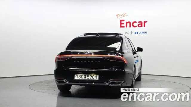 Hyundai Grandeur Grandeur (New) — Фото автомобиля 3