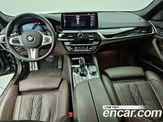 BMW 5 Series G30 — Фото автомобиля 5
