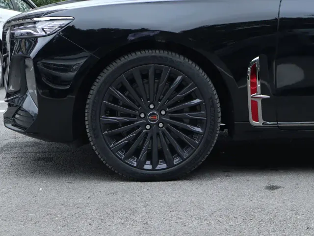 Hongqi H9 — Фото автомобиля 7