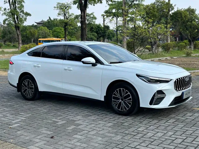 Geely Emgrand — Фото автомобиля 3