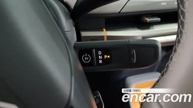 Kia EV3 Standard 2WD — Фото автомобиля 9